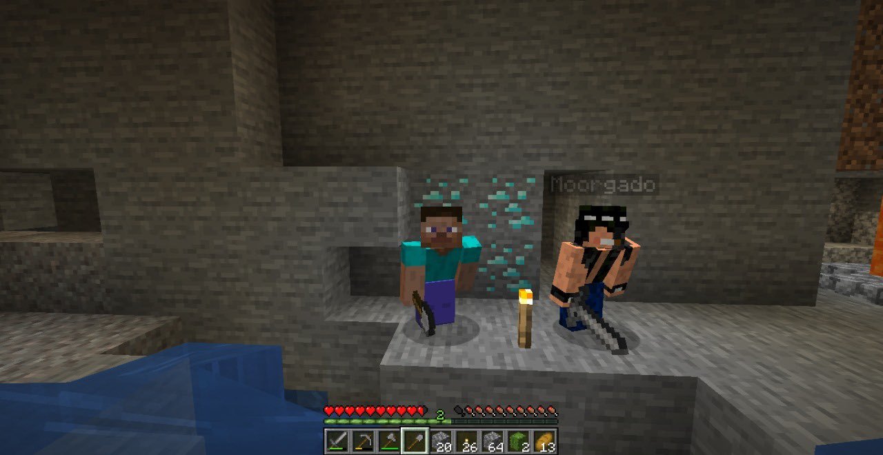 Dezembro de 2019, a volta ao Minecraft: o Henrique (de Steve) e o Matheus Morgado achando diamantes.